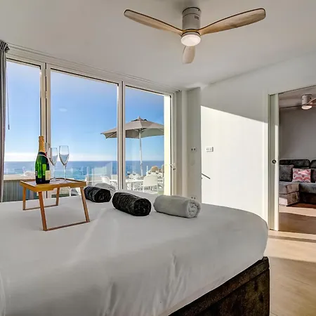 Apartment Terrace On The Sea