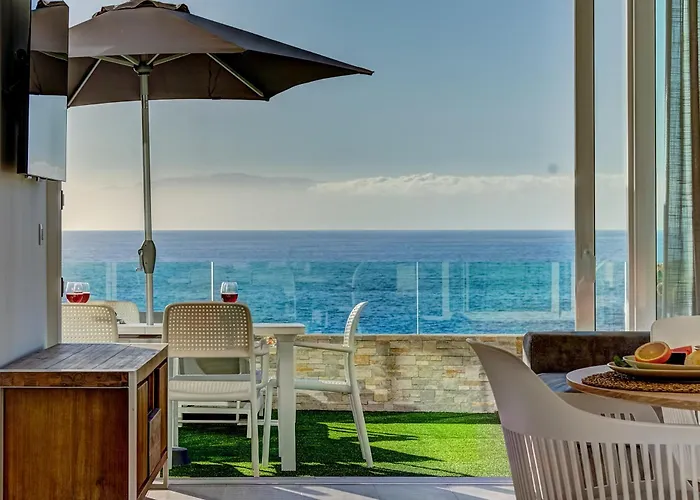 Terrace On The Sea *